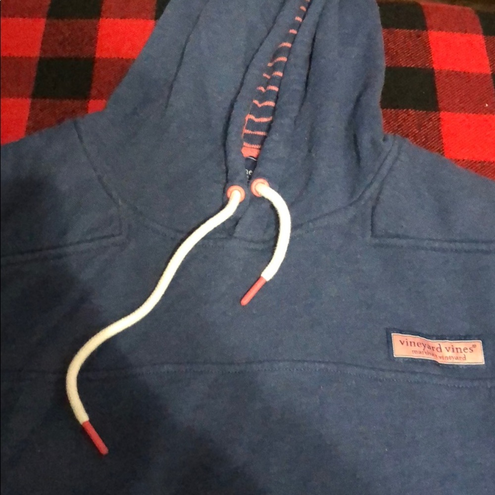 Vineyard vines hoodie